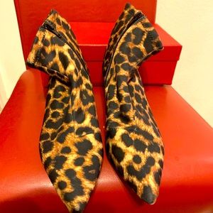 Betsy Johnson leopard red heel fabric booties!